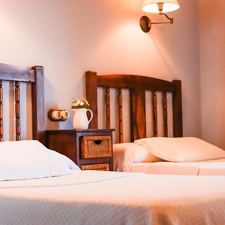 Pensjonat Casa Puertas Oia Zewnętrze zdjęcie